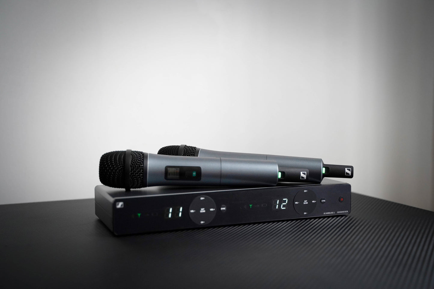 2x Sennheiser Wireless Microphone